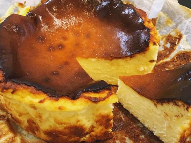 とろとろバスク風チーズケーキ